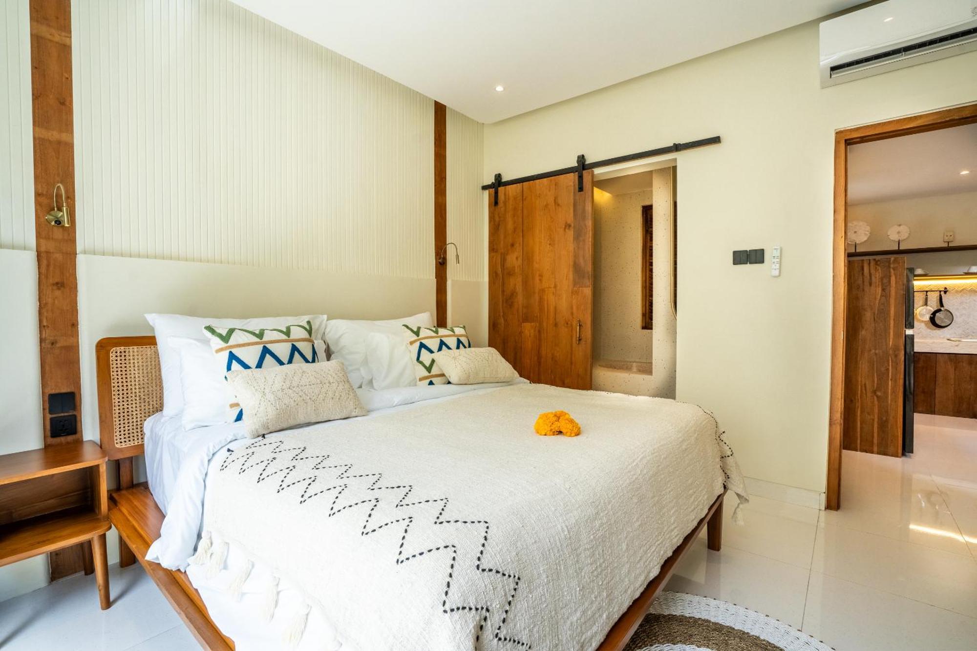 Sulu - Villa Seminyak