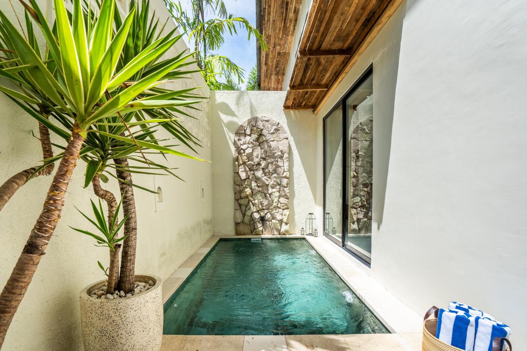 Sulu - Seminyak